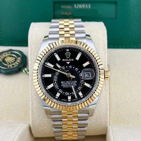 Rolex Sky-Dweller 326933 42mm Yellow gold and stainless steel Black