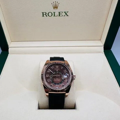 Rolex Sky-Dweller 326135 42mm Rose gold Brown 1