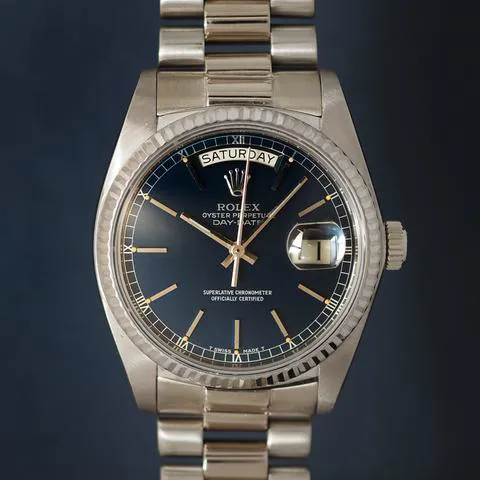 Rolex Day-Date 36 18239 36mm White gold Blue