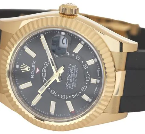 Rolex Sky-Dweller 326238 43mm Yellow gold Black 2