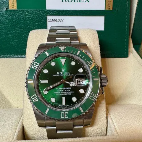 Rolex Submariner 116610LV 40mm Stainless steel Green 2