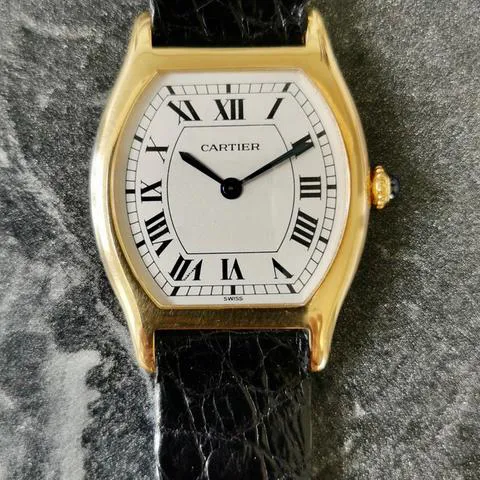 Cartier Tortue 96081 28mm Yellow gold White 1