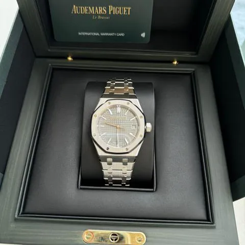 Audemars Piguet Royal Oak 15450ST.OO.1256ST.02 37mm Stainless steel Gray