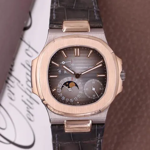 Patek Philippe Nautilus 5712GR-001 40mm Rose gold Gray 1