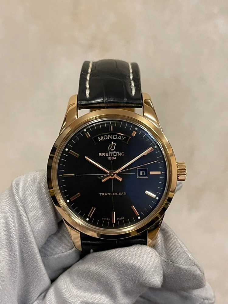 Breitling Transocean Day & Date R4531012/BB70 43mm Rose gold Black