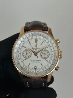 Breitling Navitimer R26322 Rose gold White