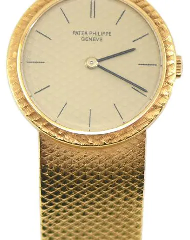 Patek Philippe Calatrava 3338/2 25mm Yellow gold Gold