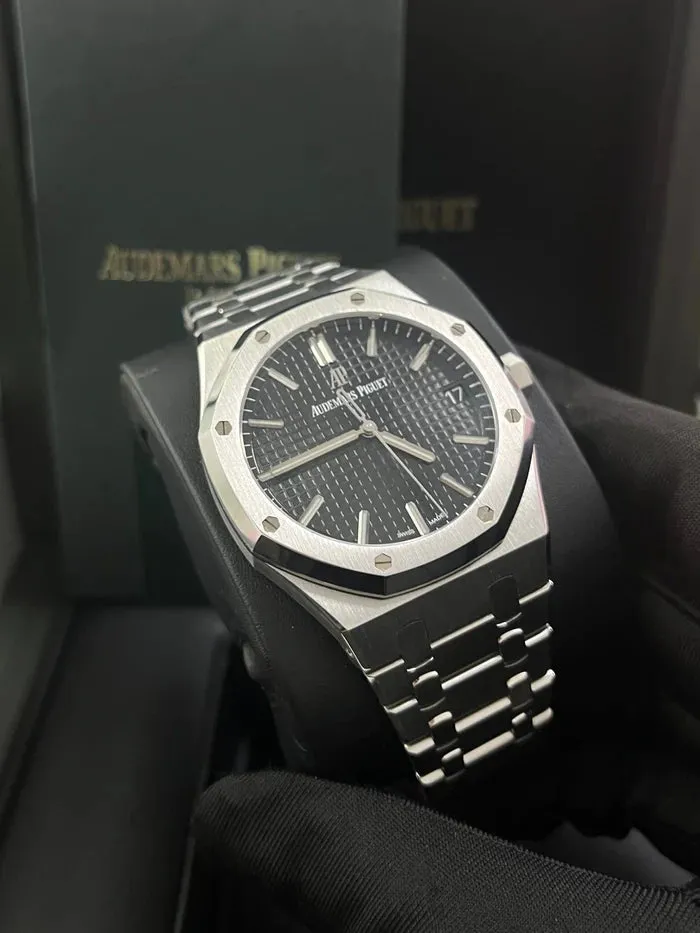 Audemars Piguet Royal Oak 15500ST.OO.1220ST.03 41mm Stainless steel Black 3