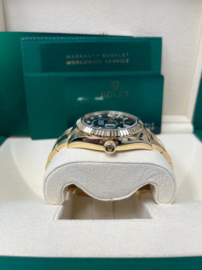 Rolex Sky-Dweller 326938 42mm Yellow gold and 18k yellow gold Black 3