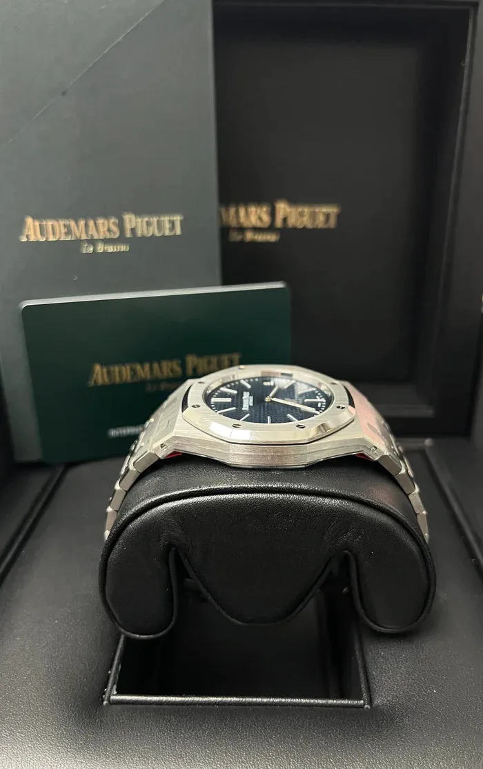 Audemars Piguet Royal Oak 15202ST.OO.1240ST.01 39mm Stainless steel Blue 2