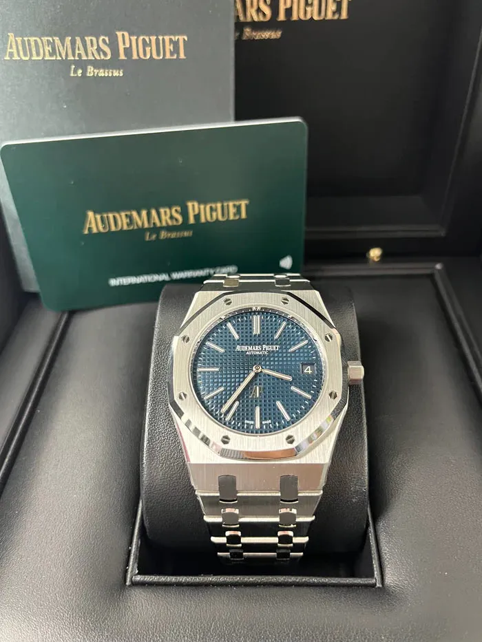 Audemars Piguet Royal Oak 15202ST.OO.1240ST.01 39mm Stainless steel Blue 3