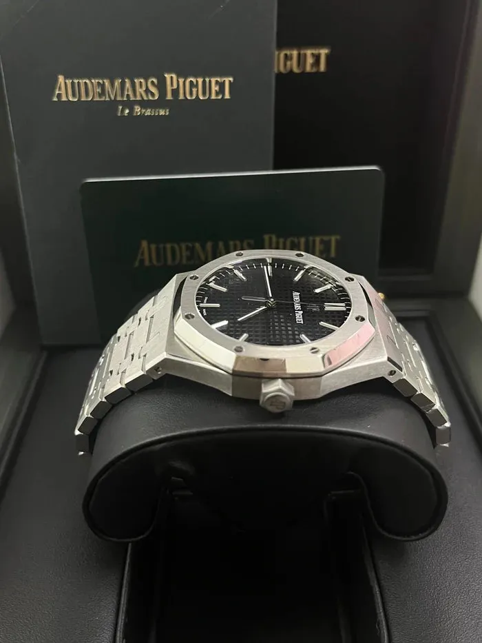 Audemars Piguet Royal Oak 15500ST.OO.1220ST.03 41mm Stainless steel Black 9