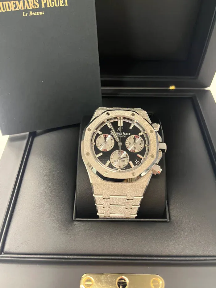 Audemars Piguet Royal Oak 26239BC.GG.1224BC.02 White gold Black 2