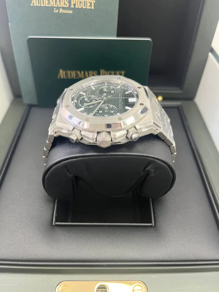 Audemars Piguet Royal Oak 26240ST.OO.1320ST.04 41mm Stainless steel Green 5