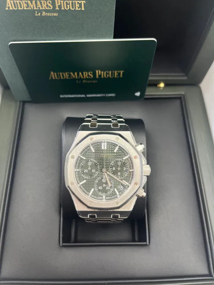 Audemars Piguet Royal Oak 26240ST.OO.1320ST.04 41mm Stainless steel Green 6