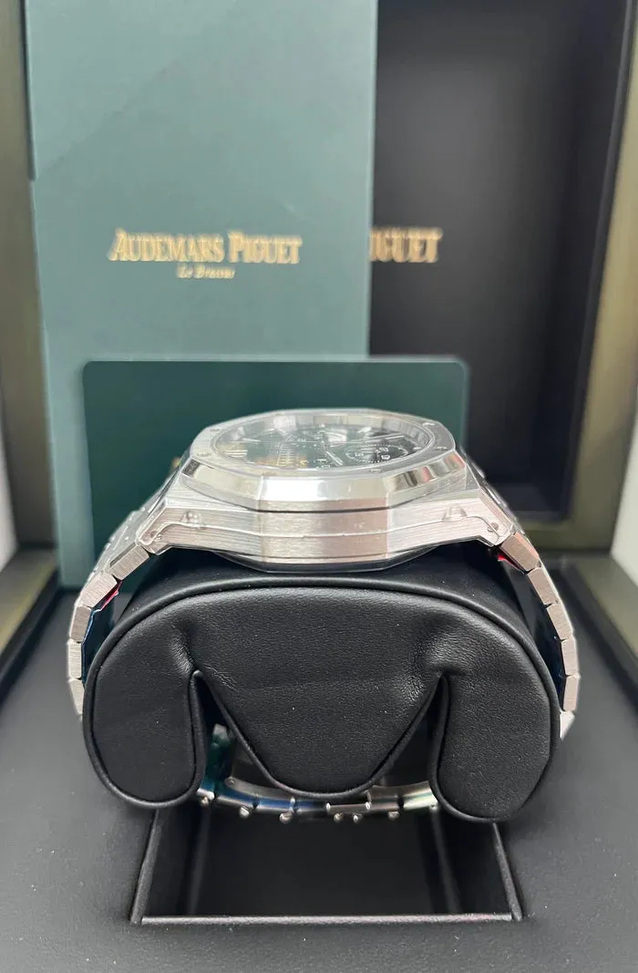 Audemars Piguet Royal Oak 26240ST.OO.1320ST.06 41mm Stainless steel Black 1