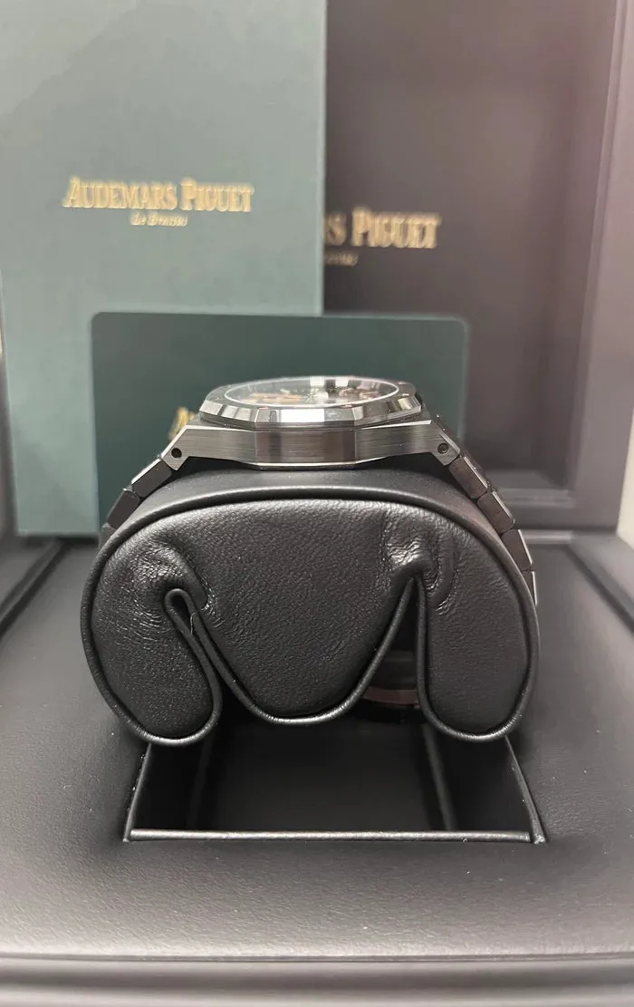 Audemars Piguet Royal Oak 77350CE.OO.1266CE.02.A 34mm Titanium Black 1