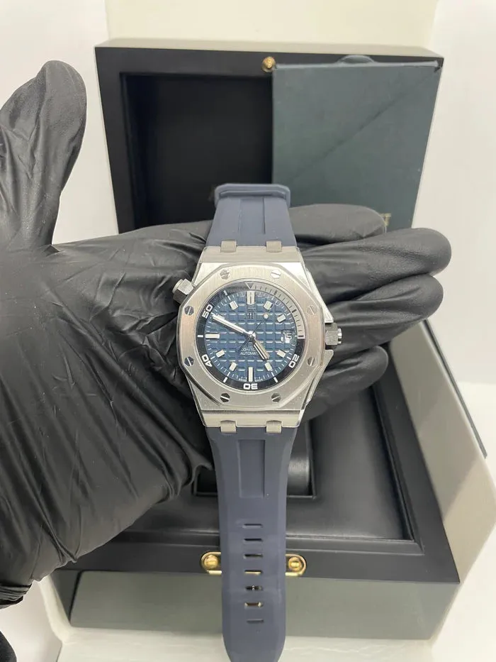 Audemars Piguet Royal Oak Offshore Diver AP-15720ST.OO.A027CA.01) 42mm Stainless steel Blue 6