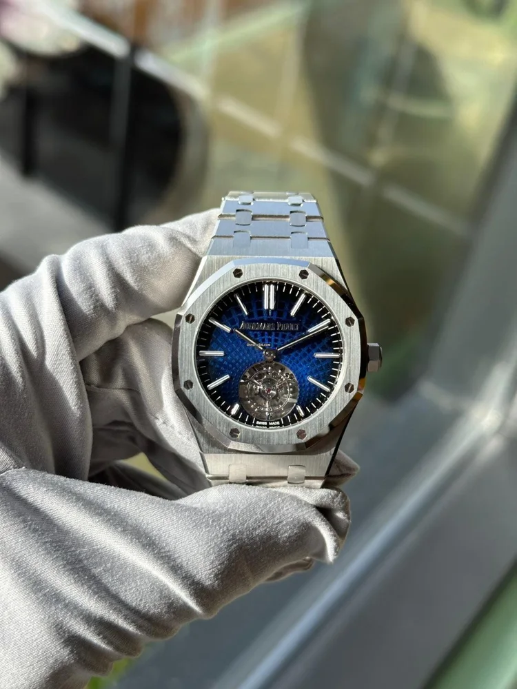 Audemars Piguet Royal Oak Tourbillon 26530ST.OO.1220ST.01 41mm Stainless steel Blue