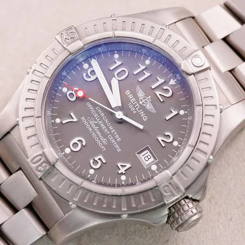 Breitling Avenger E17370 44mm Titanium Gray 8