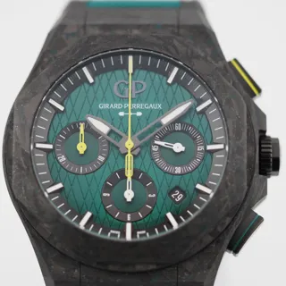 Girard-Perregaux Laureato 81060-41-3071-1CX Carbon fiber and Titanium Green