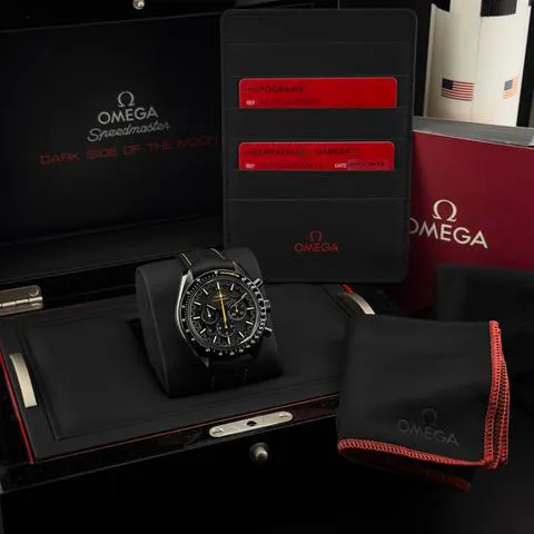 Omega Speedmaster Moon watch 311.92.44.30.01.001 44.5mm Ceramic Black 1