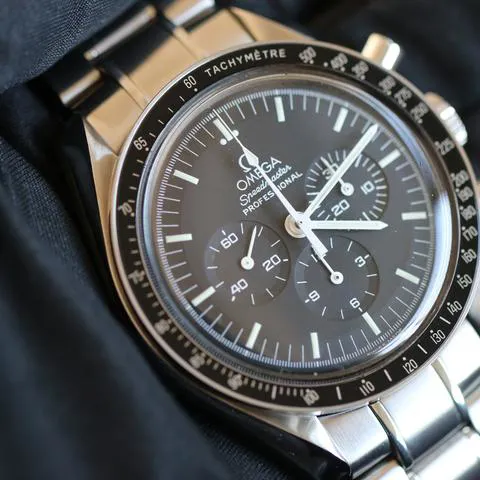 Omega Speedmaster Moon watch 3570.50.00 42mm Stainless steel Black 5