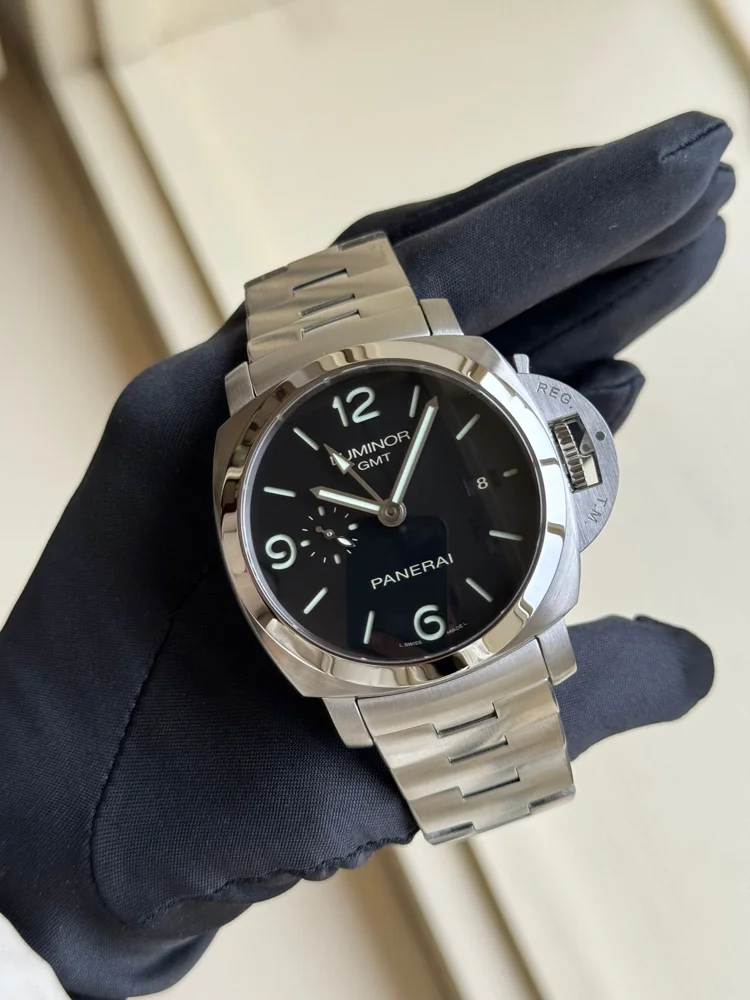 Panerai Luminor 1950 3 Days GMT Automa PAM 00329 44mm Stainless steel Black