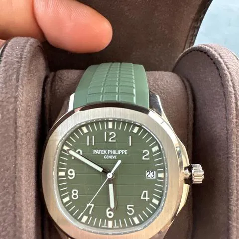 Patek Philippe Aquanaut 5168G-010 42mm White gold Green 4