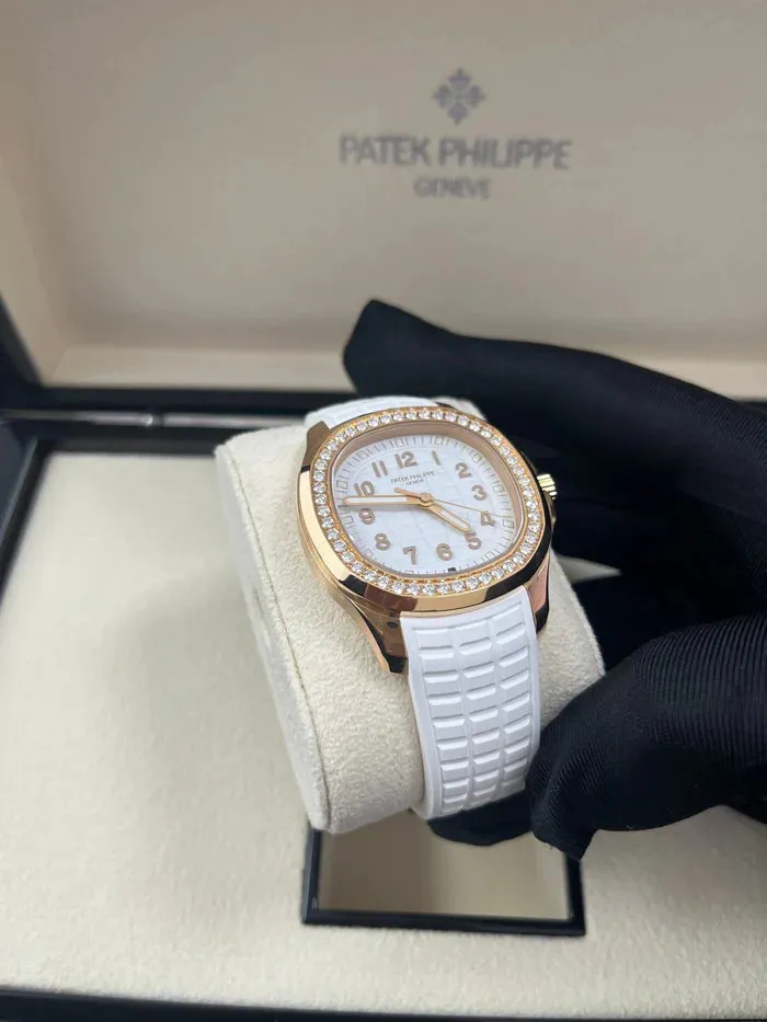 Patek Philippe Aquanaut 5269/200R 39mm Rose gold White 7