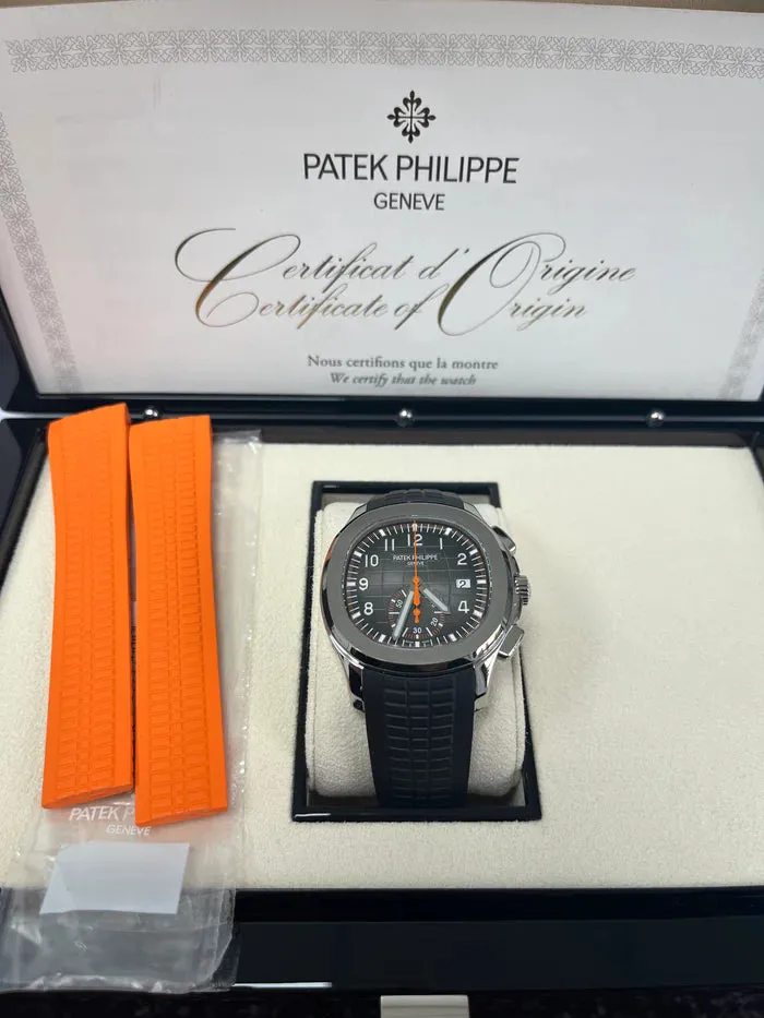 Patek Philippe Aquanaut 5968A-001 42mm Stainless steel Black 1