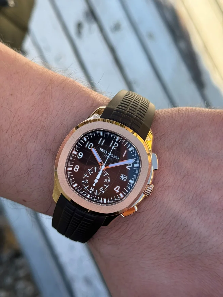 Patek Philippe Aquanaut 5968R-001 42mm Rose gold Brown 1