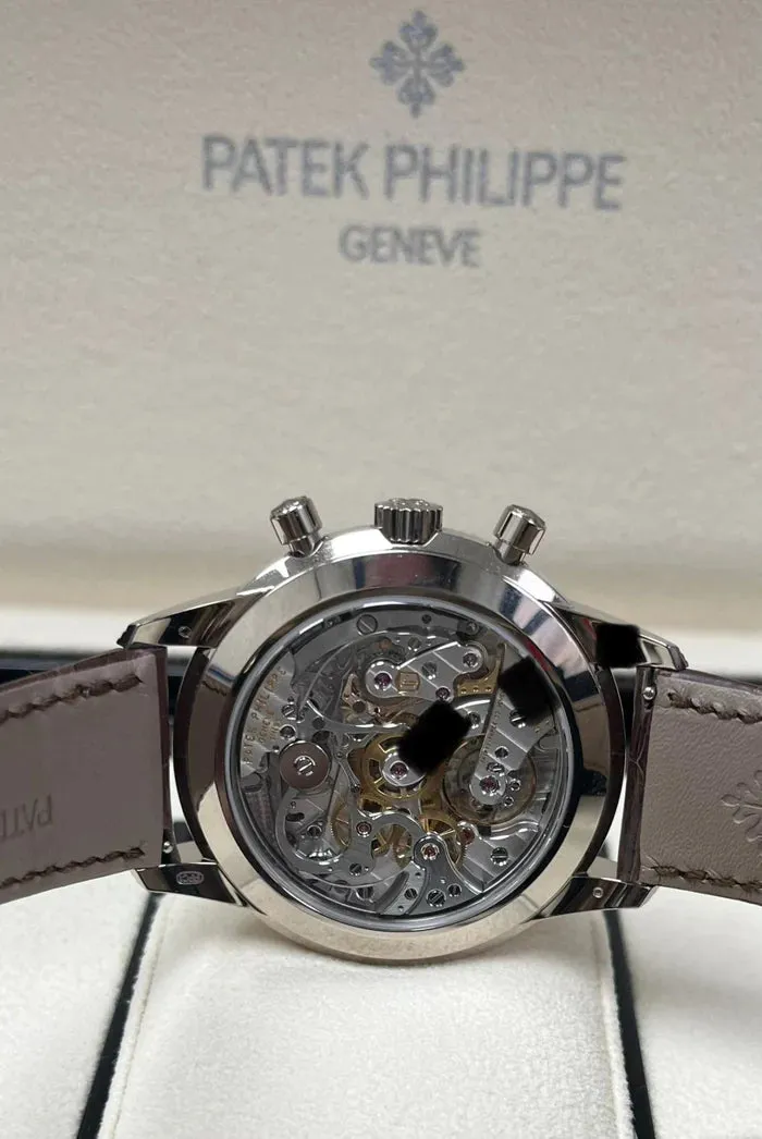 Patek Philippe Chronograph 5172G-010 41mm White gold 13