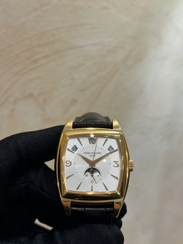 Patek Philippe Gondolo 5135J 51mm Yellow gold Silver