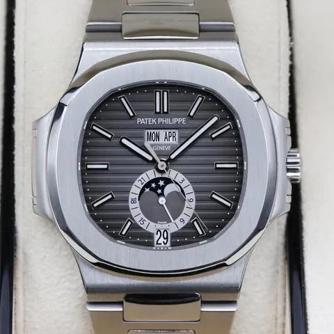 Patek Philippe Nautilus 5726/1A-001 40.5mm Stainless steel Black