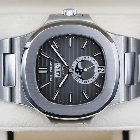 Patek Philippe Nautilus 5726/1A-001 40.5mm Stainless steel Black 3