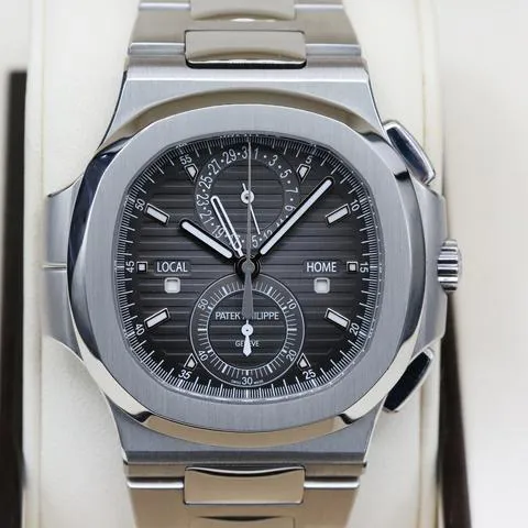 Patek Philippe Nautilus 5990/1A-001 40.5mm Stainless steel Gray