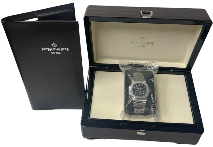 Patek Philippe Nautilus Moonphase 5712/1A-001 40mm Stainless steel Blue 1