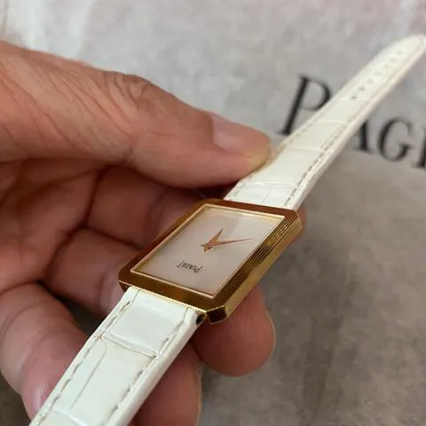 Piaget Protocole 9154 25mm Yellow gold Mother-of-pearl 6