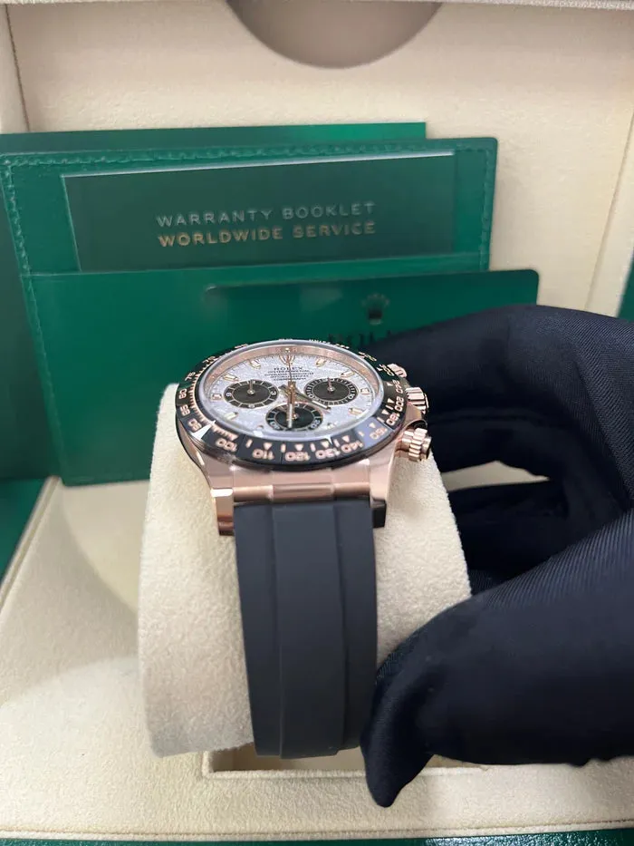 Rolex Cosmograph Daytona 40mm Everose gold 8