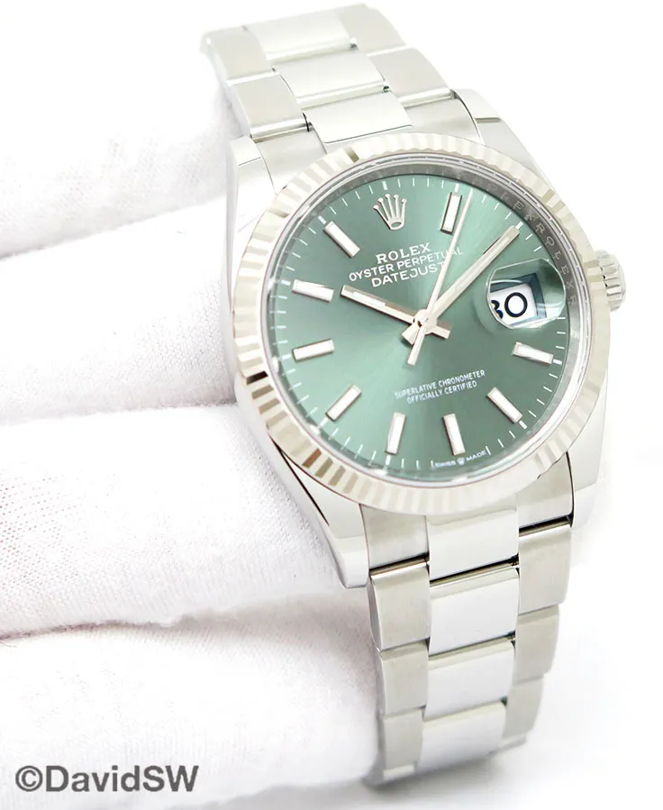 Rolex Datejust 36 126234 36mm 18K/SS Green