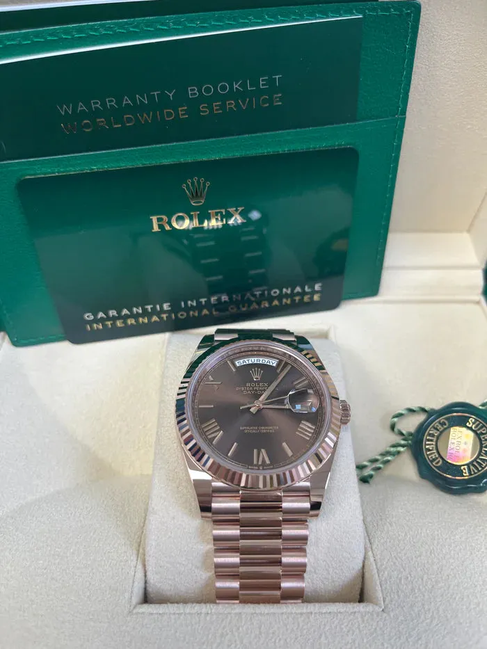 Rolex Day-Date 40 228235 40mm Everose gold Brown 4