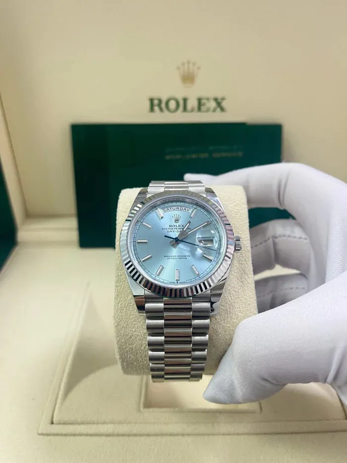 Rolex Day-Date 40 228236 40mm Platinum Blue 10