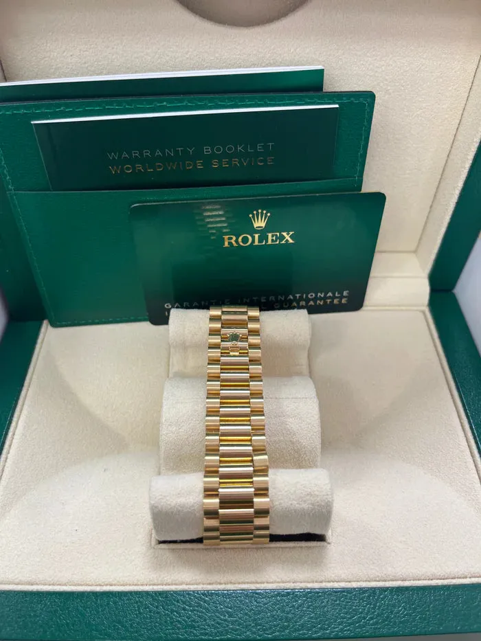 Rolex Day-Date 40 228238 40mm Yellow gold and 18k yellow gold Black 5