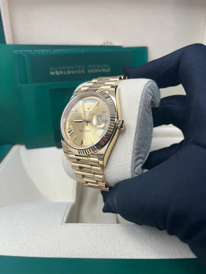 Rolex Day-Date 40 228238 40mm Yellow gold and 18k yellow gold Champagne 7