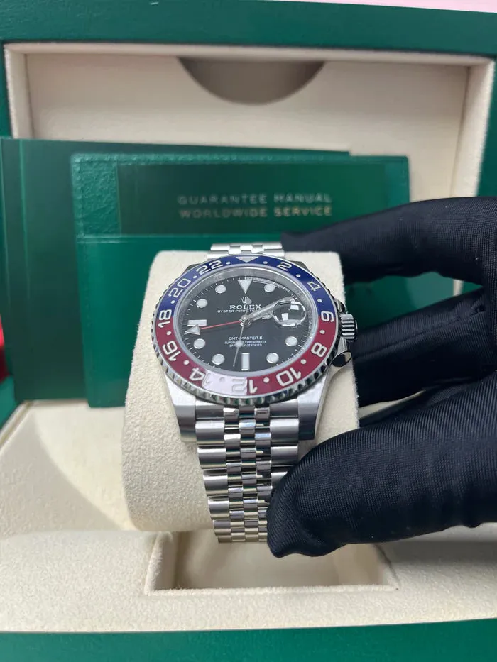 Rolex GMT-Master II 126710BLRO 40mm Stainless steel Black 4