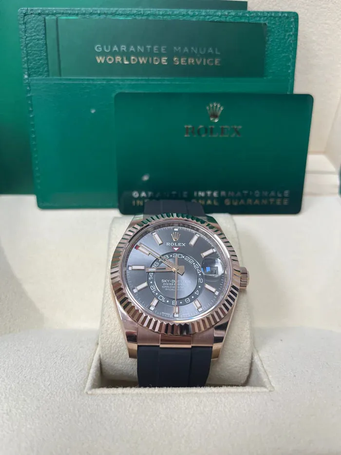 Rolex Sky-Dweller 326235 42mm Rose gold Black 1