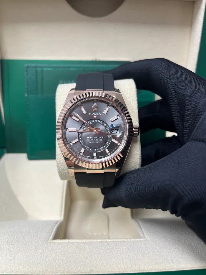 Rolex Sky-Dweller 326235 42mm Rose gold Black 5