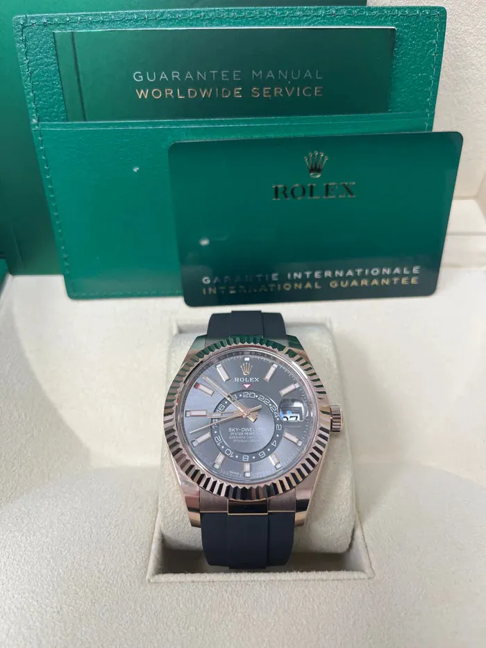 Rolex Sky-Dweller 326235 42mm Rose gold Black 11