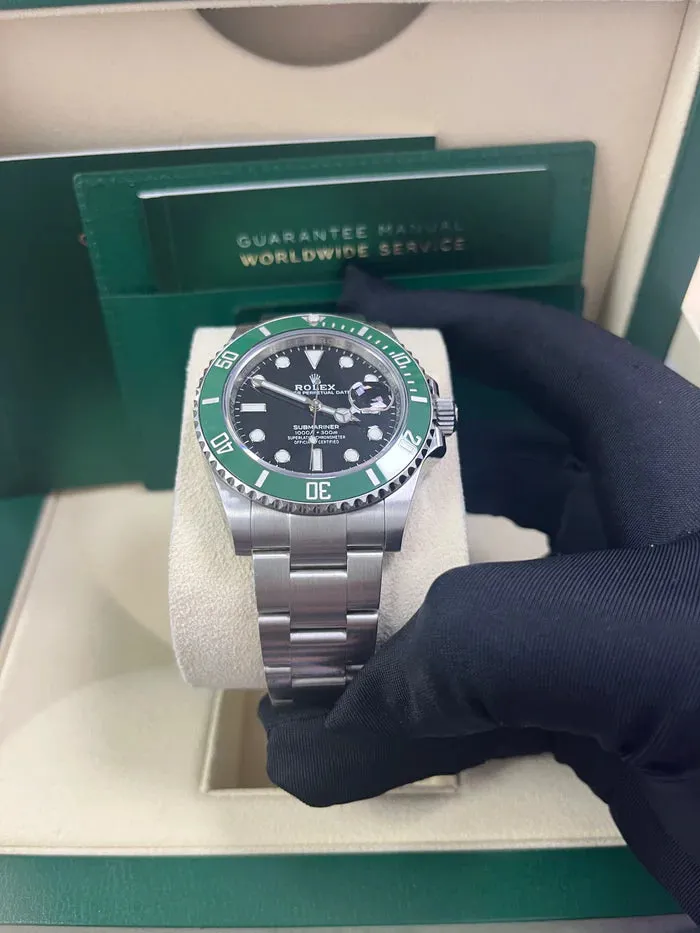 Rolex Submariner 126610LV 41mm Stainless steel Black 8